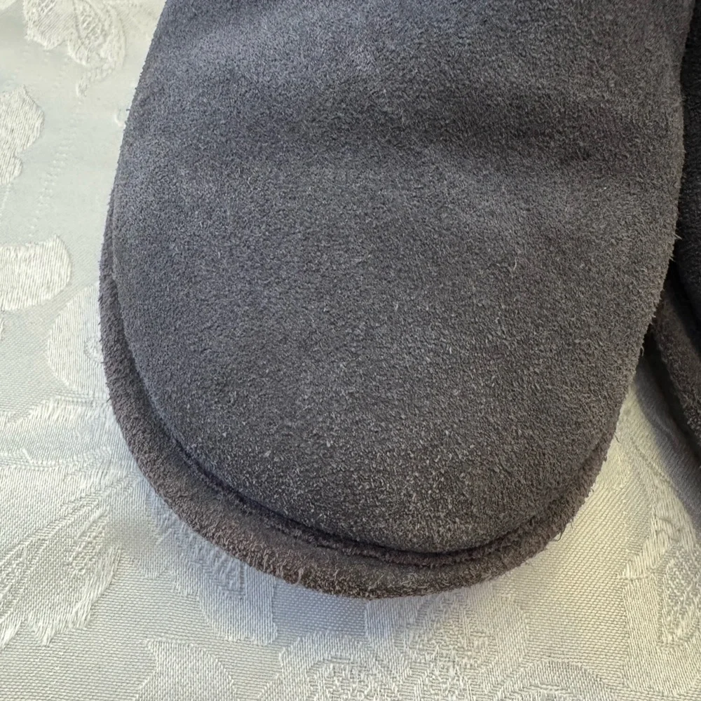 Bearpaw Adele Gray Suede Boots Size 7 Faux Fur Lining‎ Braided Strap Buckle